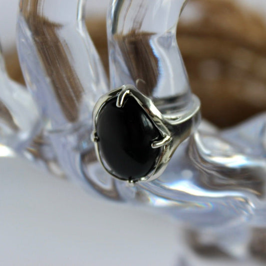 Black Onyx Oval Ring - Conscious Crystals New Zealand Crystal and Spiritual Shop